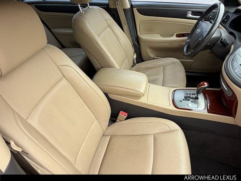 Used 2012 Hyundai Genesis 3.8 w/ Premium Pkg RWD image 35