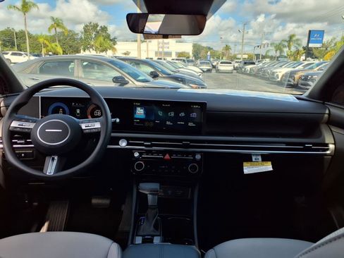 New 2025 Hyundai Santa Cruz SEL image 15