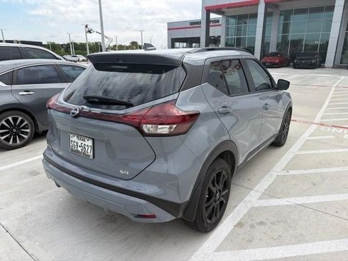 Used 2023 Nissan Kicks SR w/ SR Premium Package FWD image 8
