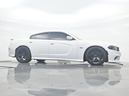 Used 2019 Dodge Charger Scat Pack RWD image 28