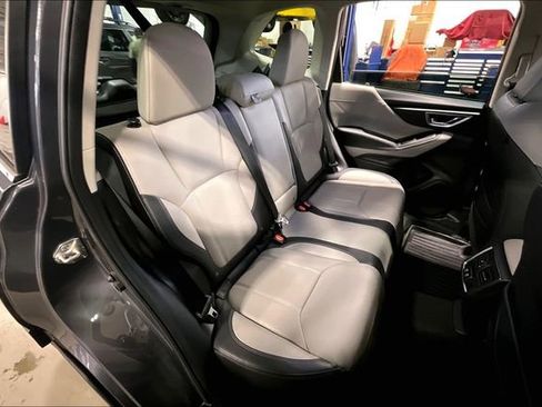 Used 2023 Subaru Forester Limited image 27
