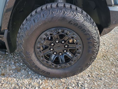 Certified 2024 GMC Hummer EV 3X w/ Omega Edition AWD/4WD image 12