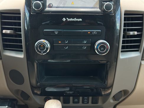 Used 2015 Nissan Titan SV w/ SV Value Truck Package RWD image 22