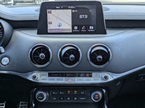 Used 2019 Kia Stinger GT2 AWD/4WD image 5