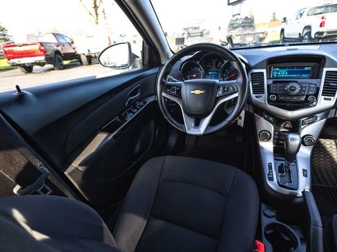 Used 2014 Chevrolet Cruze LT w/ RS Package image 22