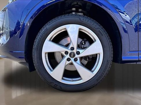 Used 2025 Audi Q5 Premium Plus w/ Premium Plus AWD/4WD image 34
