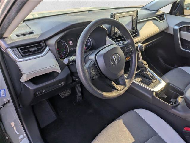 Used 2019 Toyota RAV4 XLE w/ Convenience Package FWD image 9