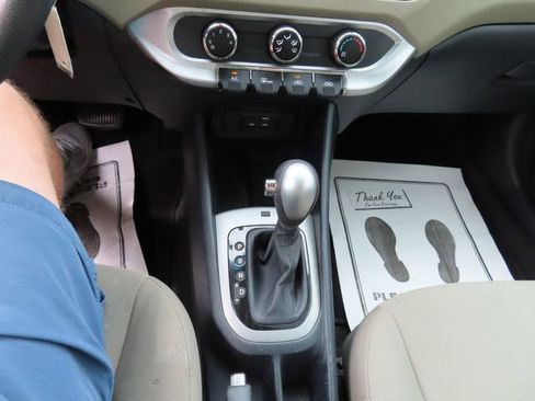 Used 2016 Kia Rio LX image 22