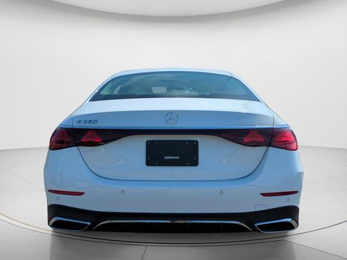 Used 2025 Mercedes-Benz E 350 Sedan image 6