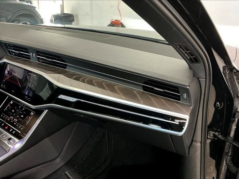 Certified 2022 Audi A6 Premium Plus image 18