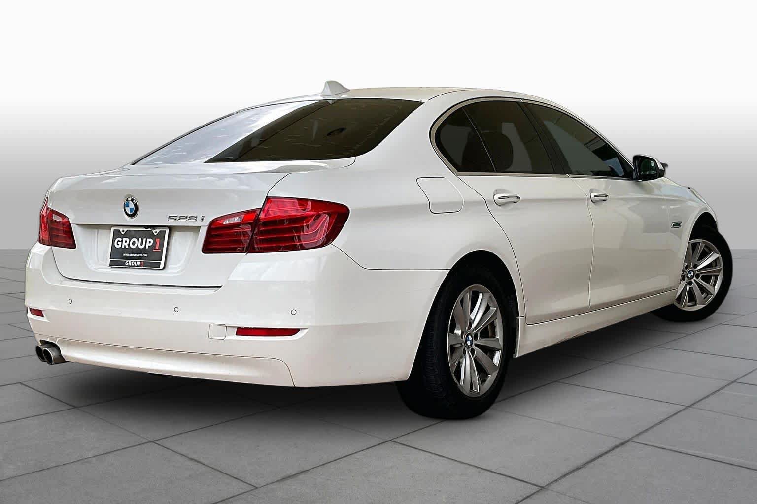 Used 2015 BMW 528i Sedan RWD image 11