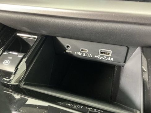 Used 2024 Subaru Outback Premium AWD/4WD image 31