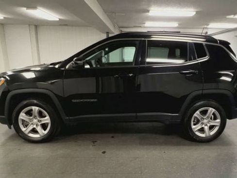 Used 2024 Jeep Compass Latitude AWD/4WD image 5