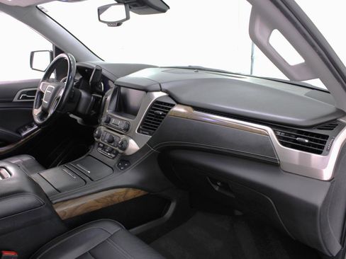 Used 2020 GMC Yukon XL Denali w/ Denali Ultimate Package image 50