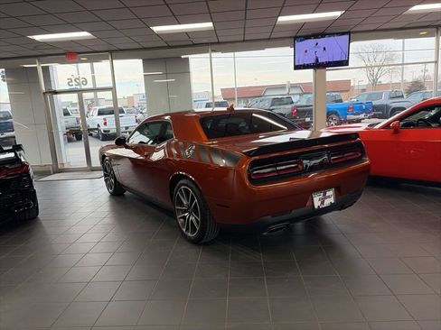 Used 2023 Dodge Challenger R/T image 3