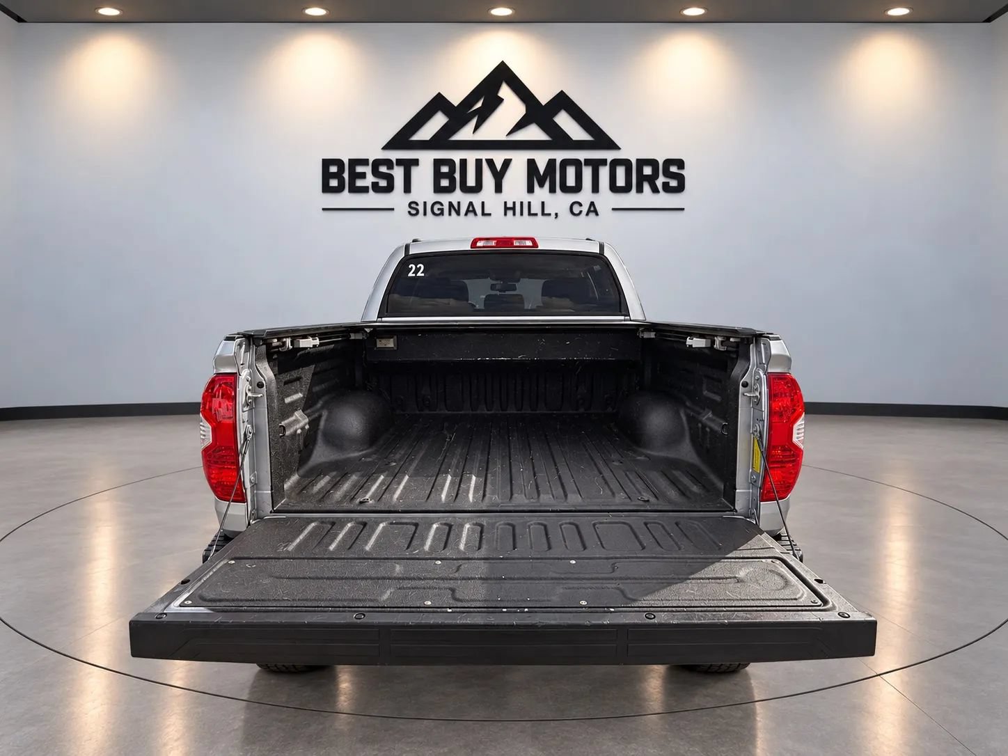 Used 2018 Toyota Tundra Platinum AWD/4WD image 22