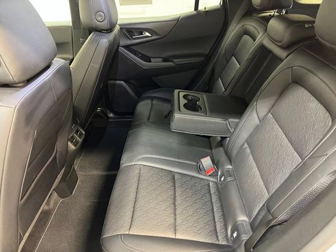 Used 2025 Chevrolet Equinox LT w/ Convenience Package II FWD image 30