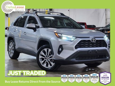 Used 2025 Toyota RAV4 XLE Premium w/ Weather Package AWD/4WD image 1