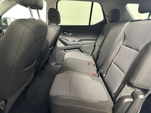 Used 2021 Chevrolet Traverse LS AWD/4WD image 27