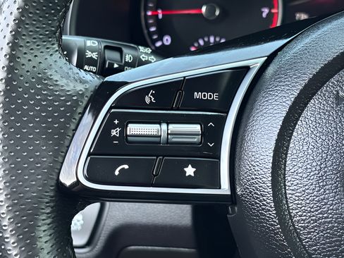 Used 2023 Kia Forte GT-Line w/ GT-Line Technology Package FWD image 17