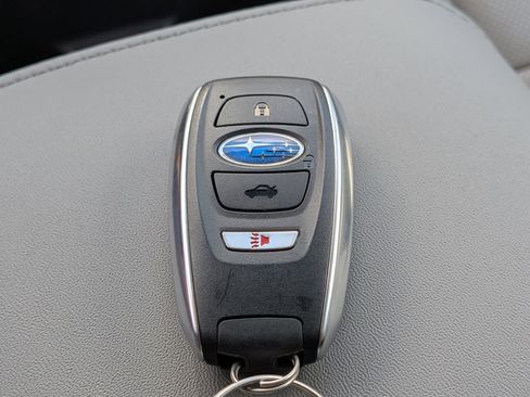 Certified 2025 Subaru Outback Limited AWD/4WD image 36