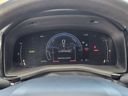 Used 2025 Toyota Camry LE image 11