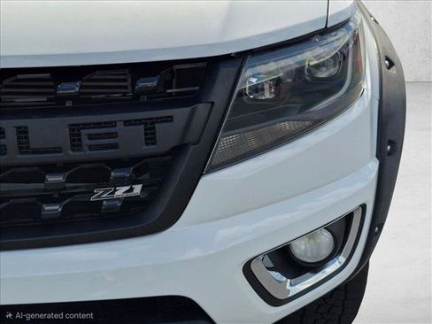 Used 2017 Chevrolet Colorado Z71 AWD/4WD image 9