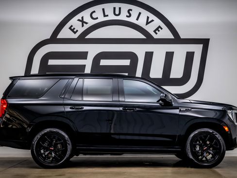 Used 2022 GMC Yukon AT4 w/ Max Trailering Package image 8