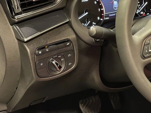 Used 2025 INFINITI QX50 Sport w/ Cargo Package image 14