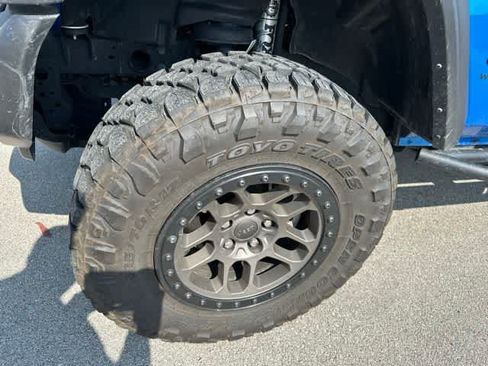 Used 2022 Jeep Wrangler Sport AWD/4WD image 3