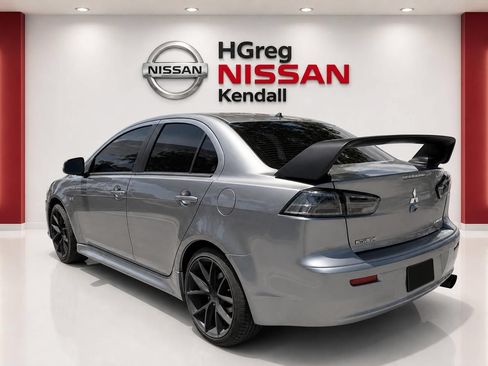 Used 2017 Mitsubishi Lancer ES FWD image 2