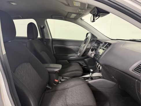 Used 2021 Mitsubishi Outlander Sport ES image 10