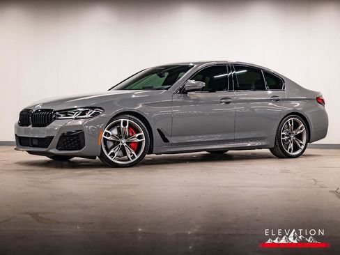 Used 2021 BMW M550i xDrive w/ Dynamic Handling Package image 1