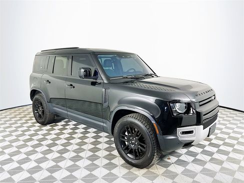 Used 2020 Land Rover Defender 110 SE image 1