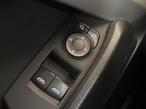 Used 2018 Chevrolet Camaro SS image 19