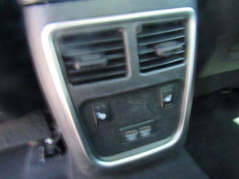 Used 2022 Dodge Charger SXT w/ Leather Interior Group RWD image 17