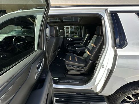 Certified 2024 GMC Yukon XL AT4 w/ AT4 Premium Package AWD/4WD image 30