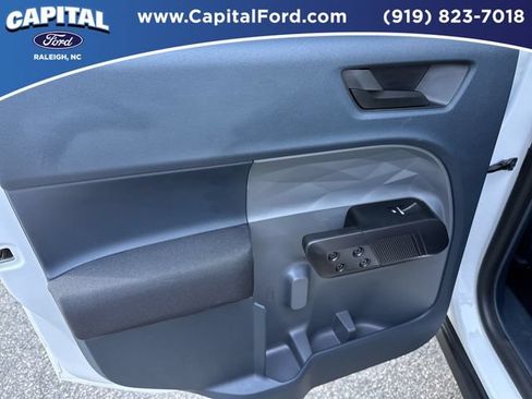 Certified 2024 Ford Maverick XL FWD image 17