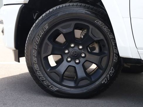 Used 2025 RAM 1500 Big Horn AWD/4WD image 2