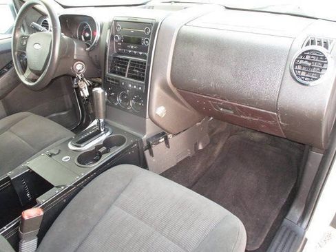 Used 2009 Ford Explorer XLT AWD/4WD image 21