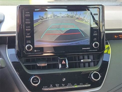 Used 2022 Toyota Corolla SE image 11
