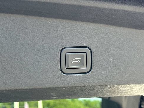 Certified 2024 Cadillac Lyriq Luxury RWD image 19