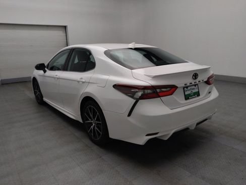 Used 2022 Toyota Camry SE image 5
