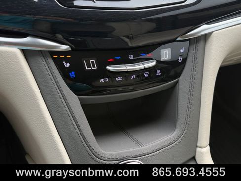 Used 2024 Cadillac XT6 Premium Luxury w/ Technology Package FWD image 30