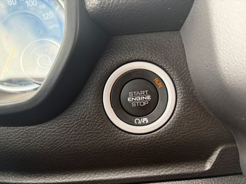 Used 2022 RAM 1500 Big Horn AWD/4WD image 20