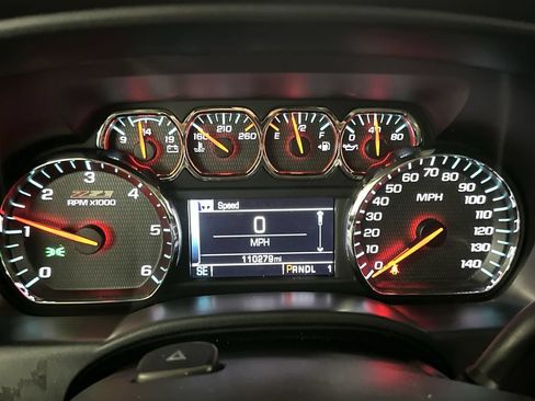Used 2017 Chevrolet Silverado 2500 LT w/ Midnight Edition AWD/4WD image 32