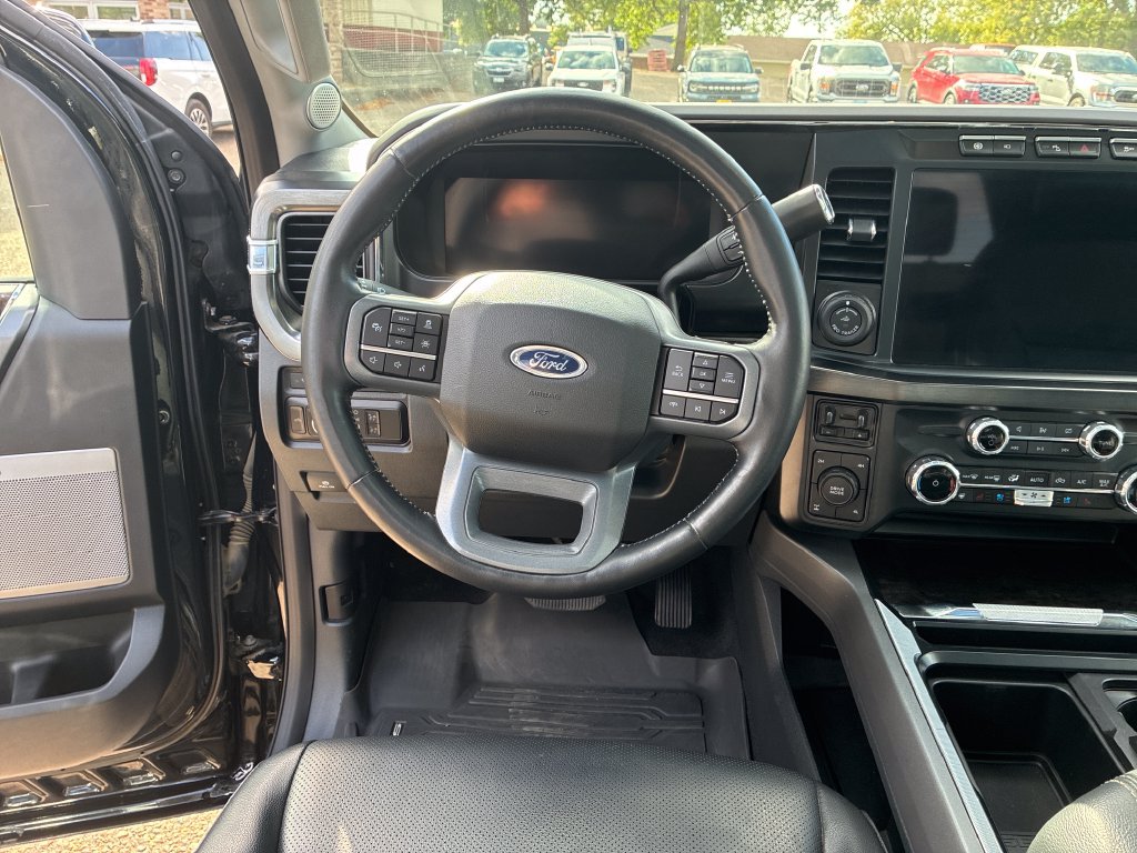 Used 2023 Ford F350 Lariat w/ Lariat Ultimate Package AWD/4WD image 14