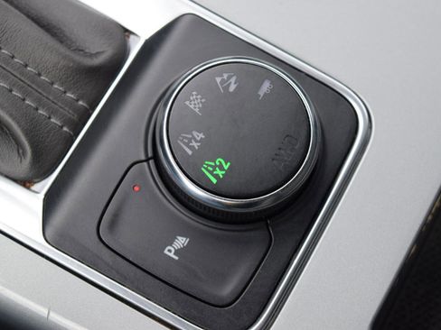 Used 2020 Chevrolet Blazer LT w/ Redline Edition image 34