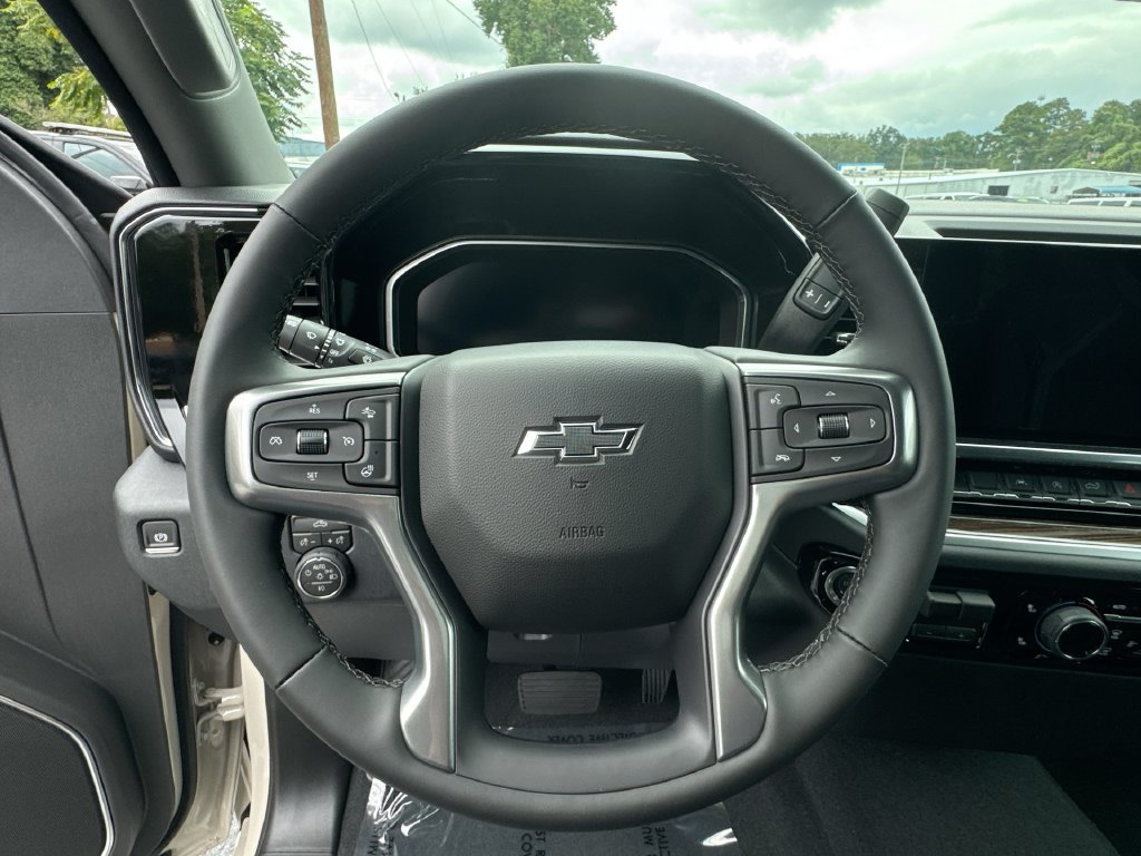 New 2026 Chevrolet Silverado 1500 RST AWD/4WD image 16