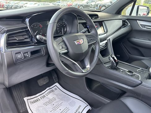 Used 2024 Cadillac XT6 Luxury w/ LPO, Floor Liner Package image 24